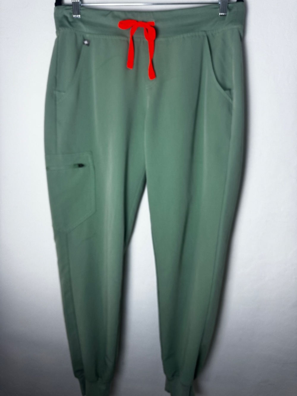 FIGS Jade Catarina Scrub Top Zamora Joggers Set Medium Green Nurse Scrubs - Picture 7 of 14